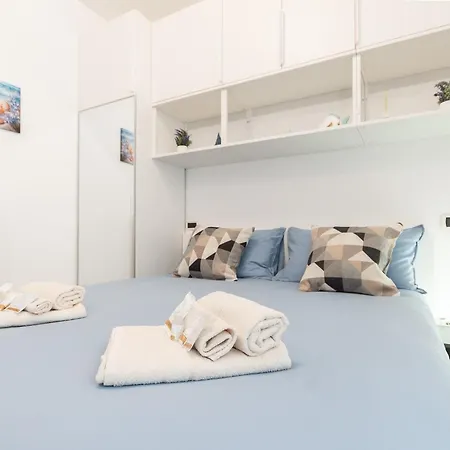 -la Conchiglia- Monolocale Con Zona Notte Riservata شقة فاراتسي